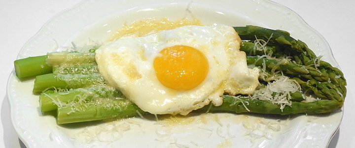 asparagi alla milanese