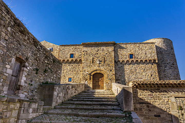 Civitacampomarano castello